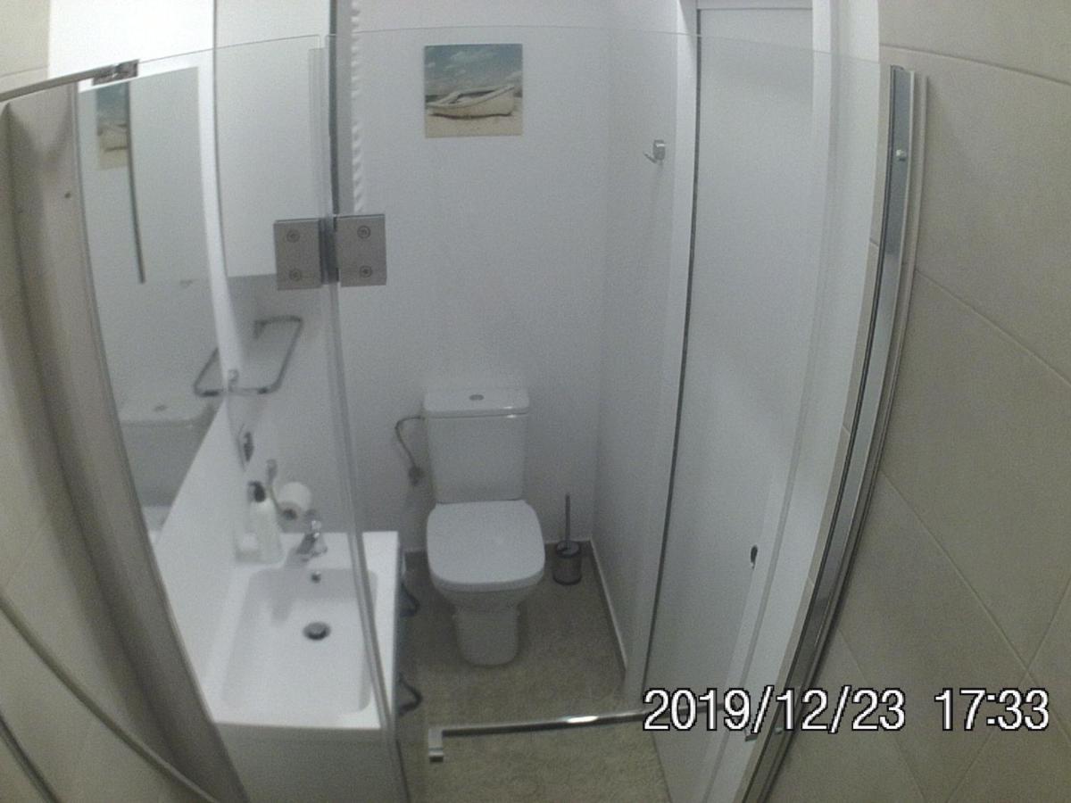 Rent0Nline Brwinow Rooms Экстерьер фото
